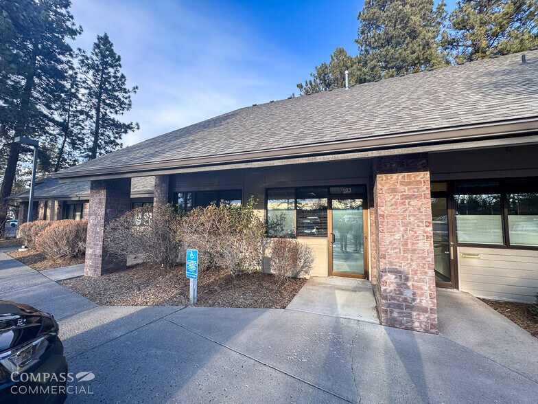 More Photos Of 497 SW Century Dr, Bend Office For Lease