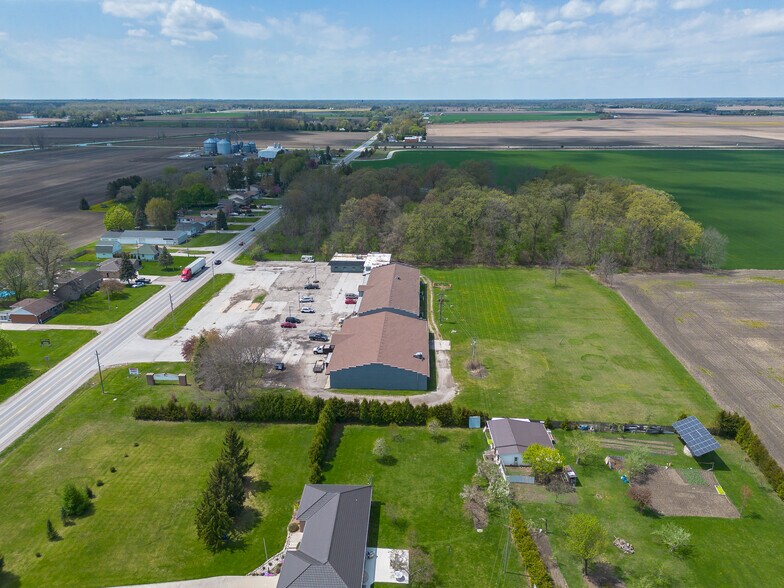 More Photos Of 2024 Dufferin Av, Wallaceburg Apartments For Sale