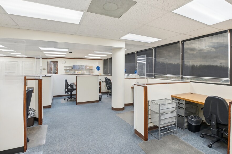 More Photos Of 4075 SW 83rd Ave, Miami Office For Sale