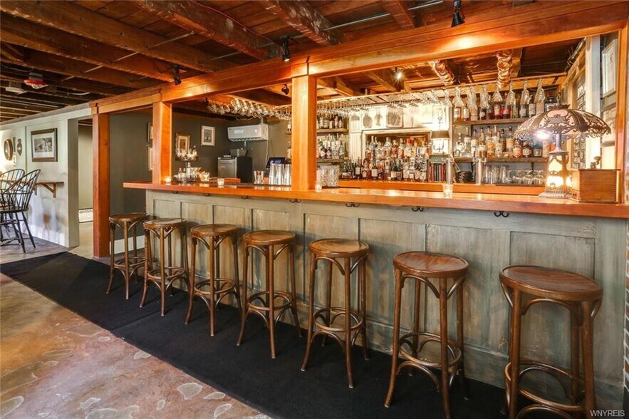 More Photos Of 644 Oakwood Ave, East Aurora Restaurant For Sale