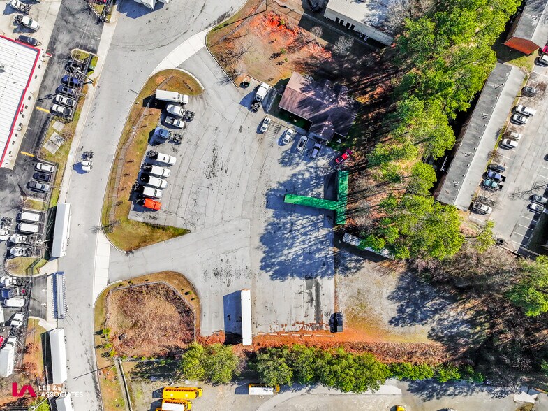 More Photos Of 55 Alston Ct, Forest Park Truck Terminal For Sale