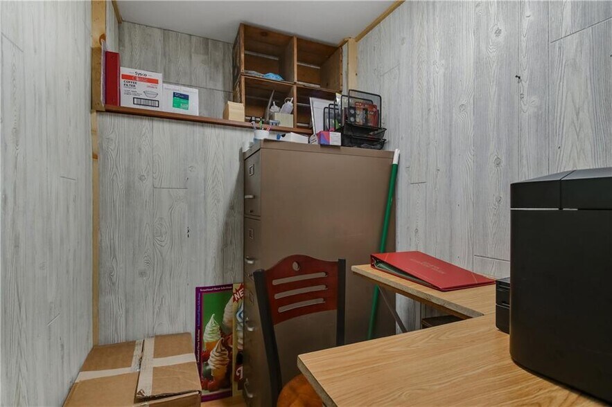 More Photos Of 401 Bridge St, Cornell Restaurant For Sale