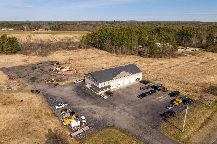 More Photos Of 381 Portland St, Berwick Service For Lease