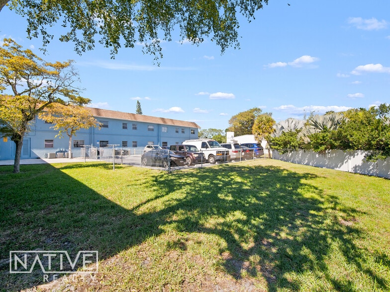 More Photos Of 707 NE 14th St, Fort Lauderdale Apartments For Sale