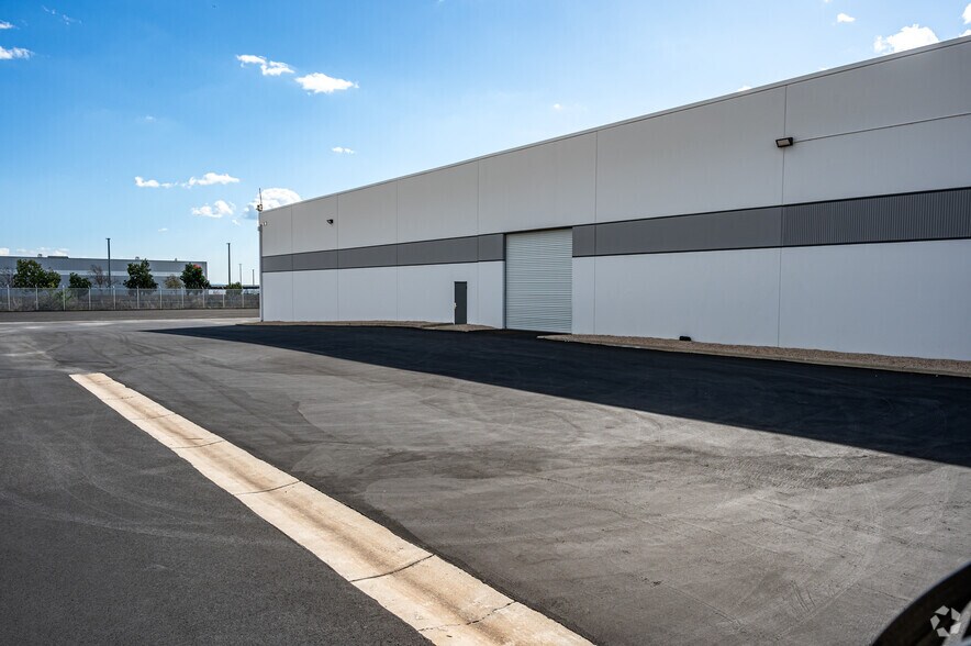 More Photos Of 1400-1410 E Holt Blvd, Ontario Warehouse For Lease