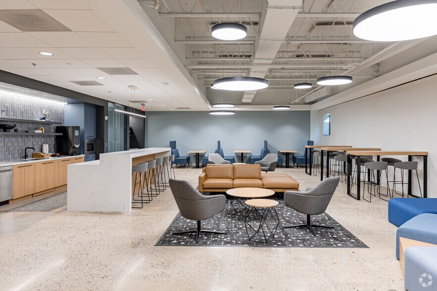 More Photos Of 375 Northridge Rd, Atlanta Unknown For Lease