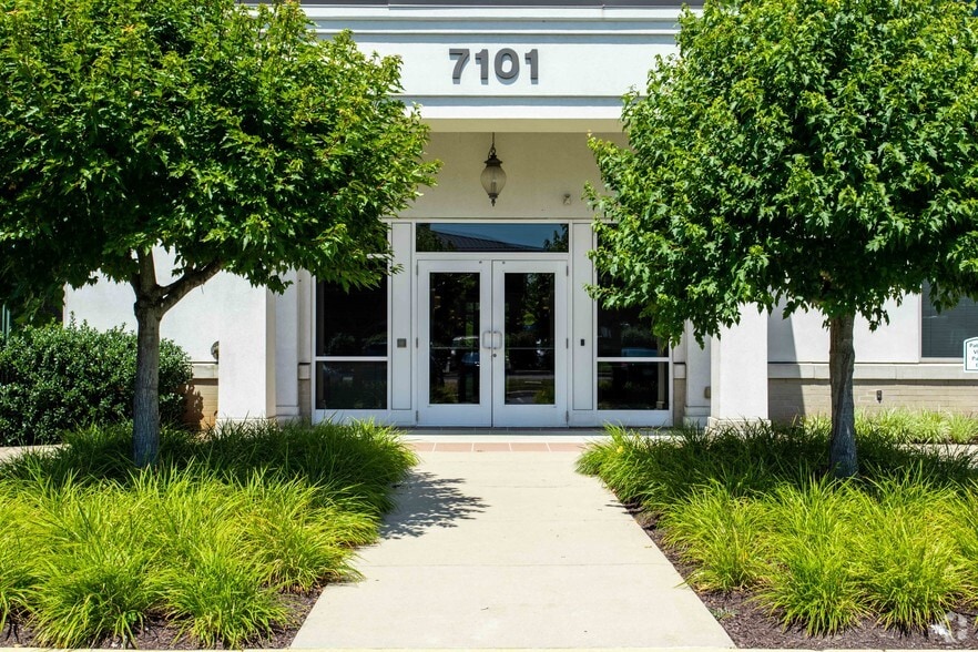 More Photos Of 7101 Guilford Dr, Frederick Office For Sale