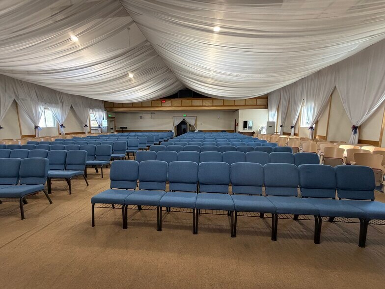 More Photos Of 120 E 25th St, Los Angeles Religious Facility For Lease