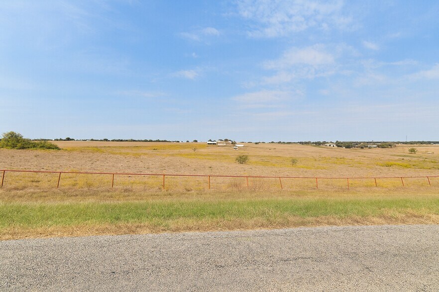 More Photos Of 600 County Road 405, Taylor Land For Sale