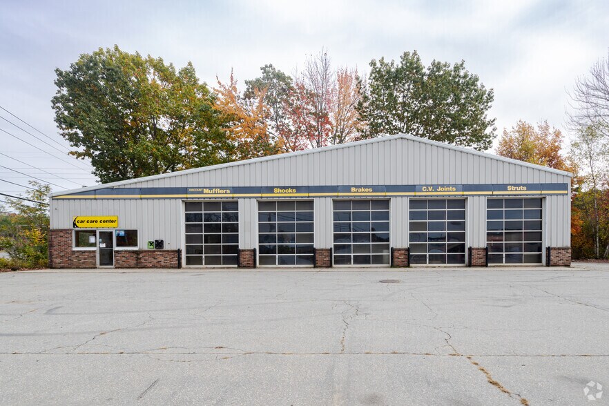 More Photos Of 6 Topsham Fair Mall Rd, Topsham Auto Repair For Sale
