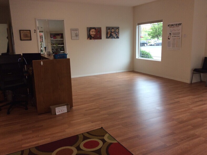 More Photos Of 1900 Belmont Loop, Woodland Storefront Retail Office For Lease