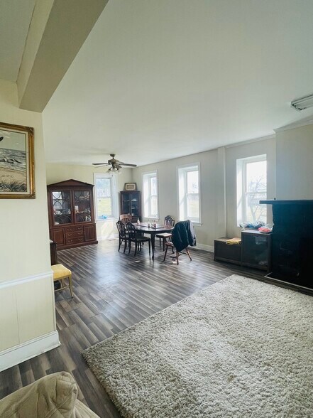 More Photos Of 6334 Dogwood Rd, Baltimore Office For Sale