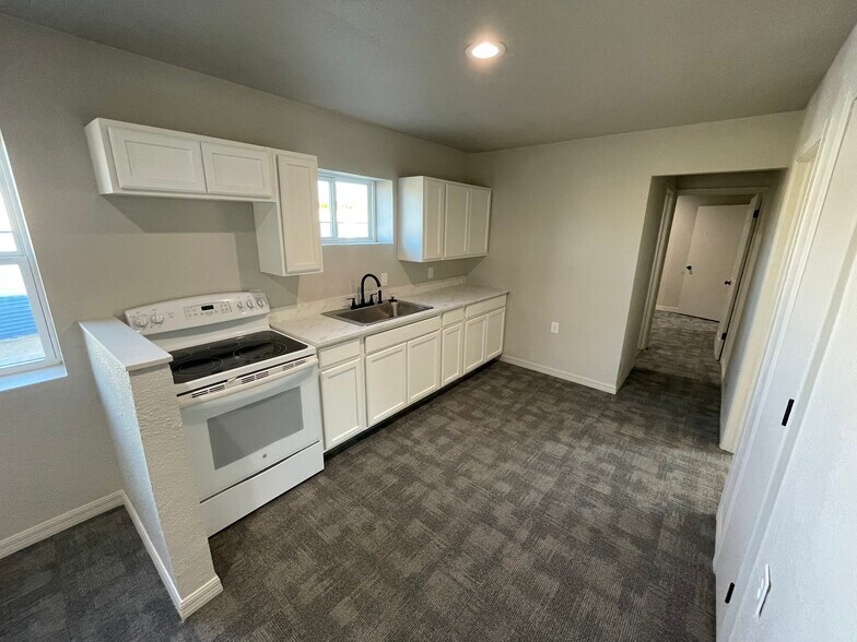 More Photos Of 7447 W 78th St, Tulsa Office For Lease