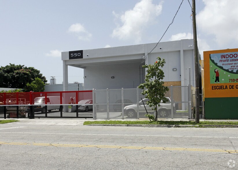 More Photos Of 550 NW 29th St, Miami Warehouse For Lease