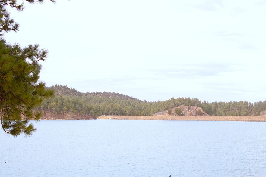 More Photos Of 404 3rd St, Capitan Flex For Sale