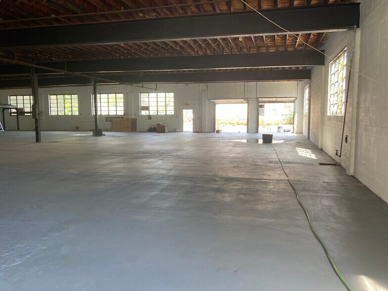 More Photos Of 360 Dalziel Rd, Linden Manufacturing For Lease