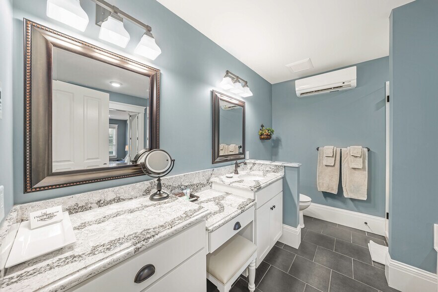 More Photos Of 208-210 Wharf St, Hermann Hospitality For Sale