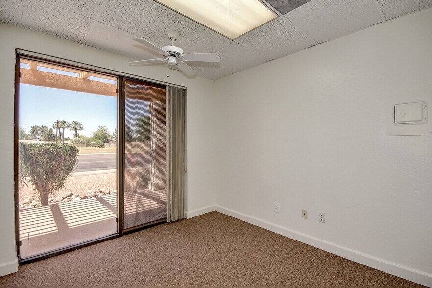 More Photos Of 925 N Stapley Dr, Mesa Office For Lease
