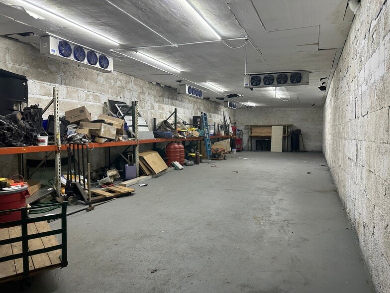 More Photos Of 75 Goble St, Newark Warehouse For Sale