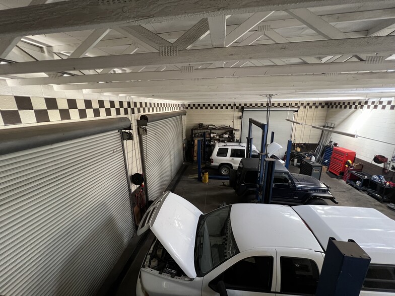 More Photos Of 729 D St, Ramona Auto Repair For Sale