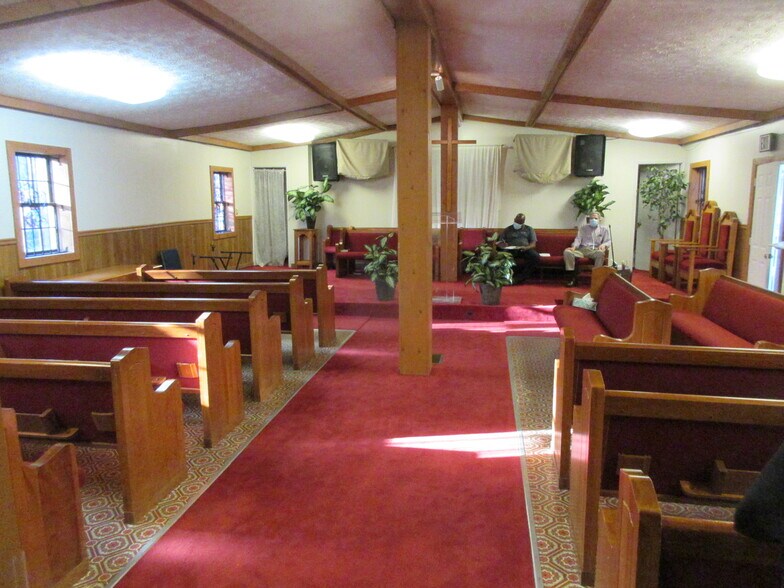 More Photos Of 2639 Morris St, Atlanta Religious Facility For Sale