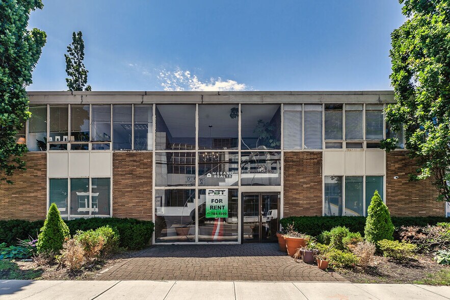 Primary Photo Of 220 Old Country Rd, Mineola Office For Sale