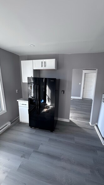 More Photos Of 28 Hill St, Waterbury Apartments For Sale