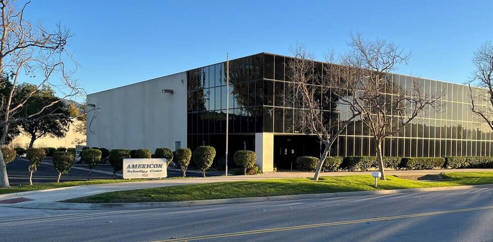 Primary Photo Of 900 Flynn Rd, Camarillo Manufacturing For Lease