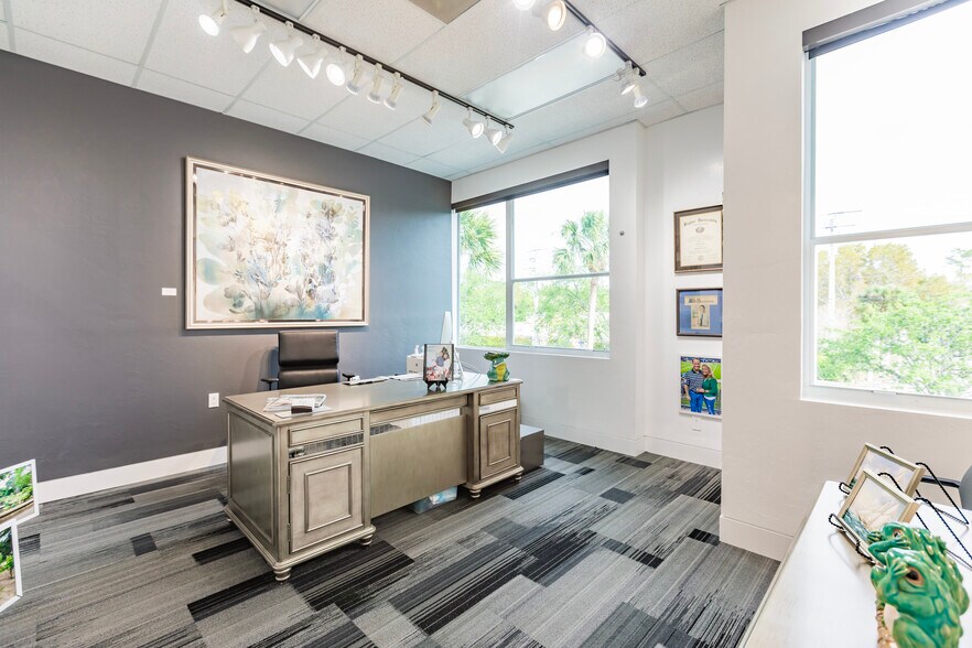 More Photos Of 2154 Trade Center Way, Naples Showroom For Sale