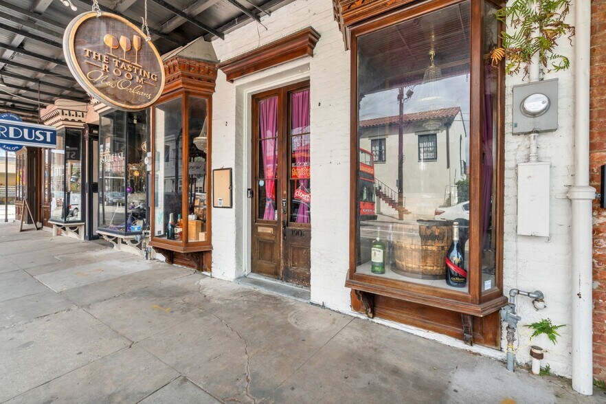 More Photos Of 1908 Magazine St, New Orleans Storefront Retail Residential For Sale