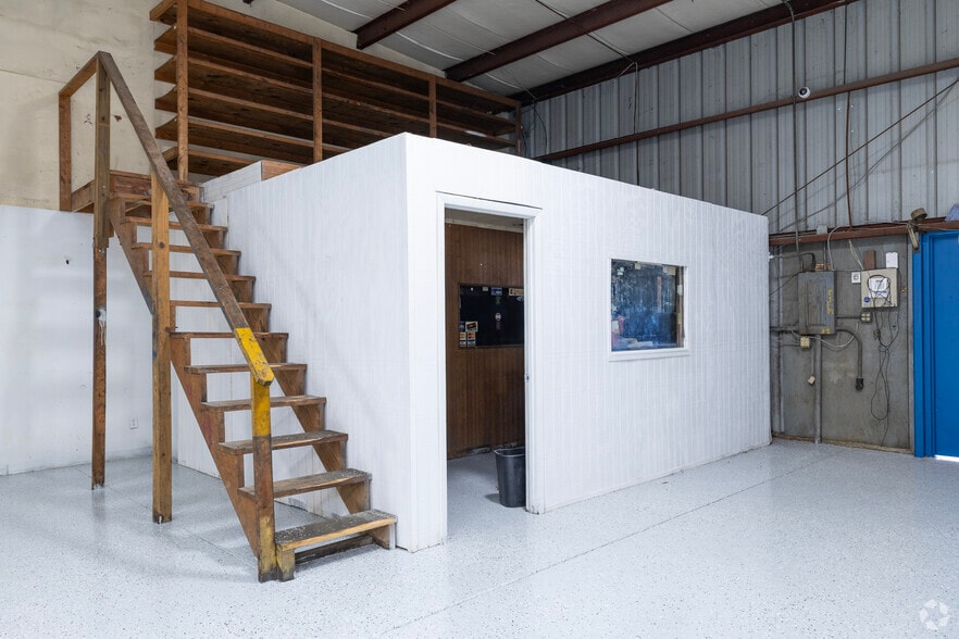 More Photos Of 5626 N Dale Mabry Hwy, Tampa Unknown For Lease