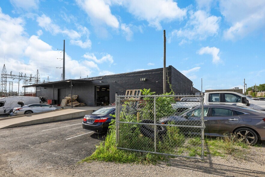 More Photos Of 1025 E Fifth Ave, Columbus Warehouse For Lease