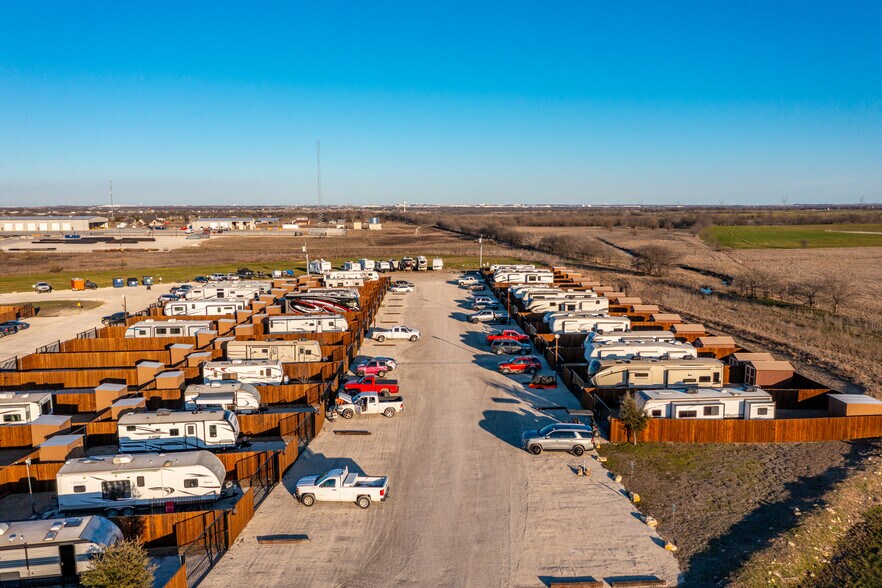 More Photos Of 4706 George Owens Rd, Ponder Trailer Camper Park For Sale