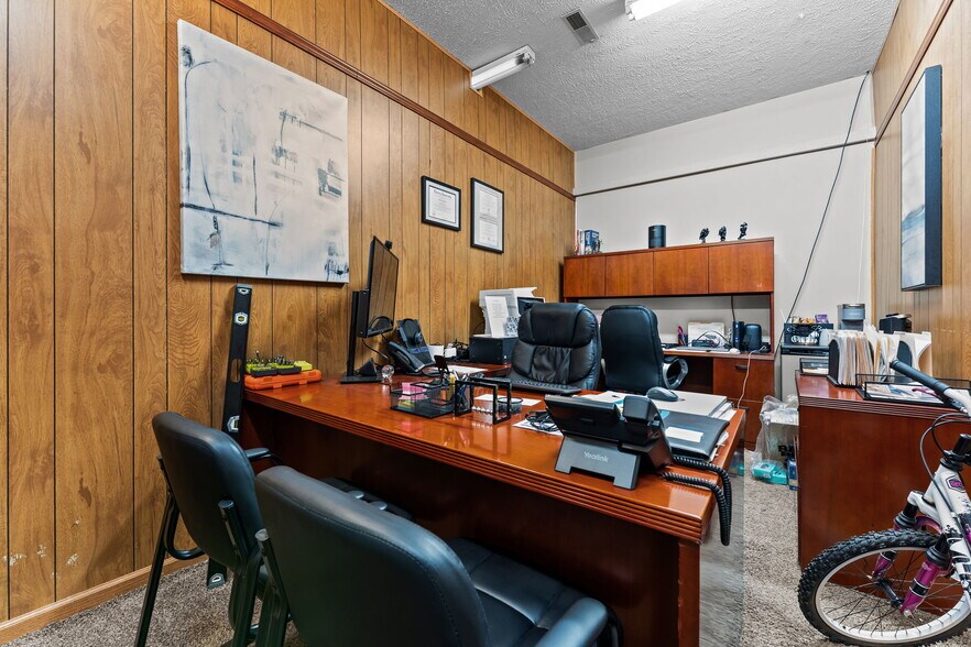 More Photos Of 402-406 Harris Ave, Raeford Storefront Retail Office For Sale