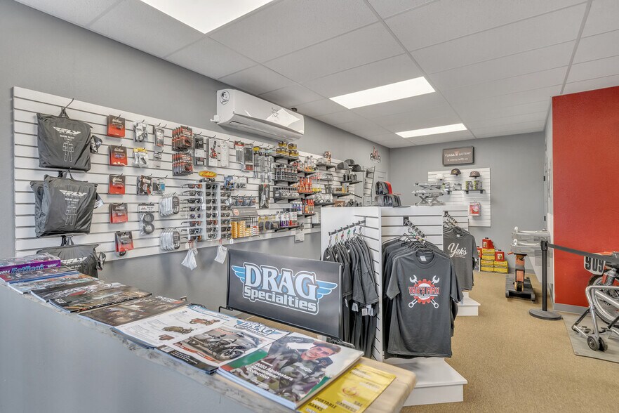 More Photos Of 84 Highway 105, Palmer Lake Storefront Retail Residential For Sale