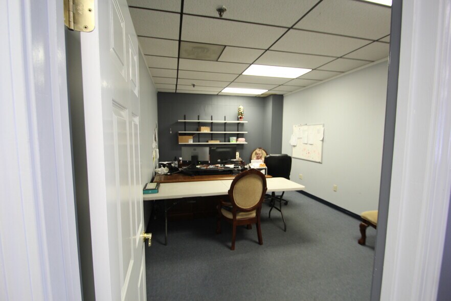 More Photos Of 3 Washington St, North Reading Warehouse For Sale