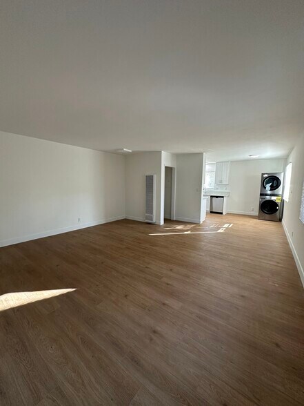 More Photos Of 2226 Voorhees Ave, Redondo Beach Apartments For Sale
