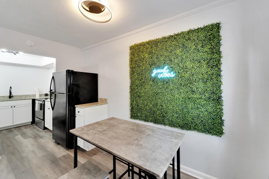 More Photos Of 4511-4513 Mcelroy Ave, Tampa Apartments For Sale