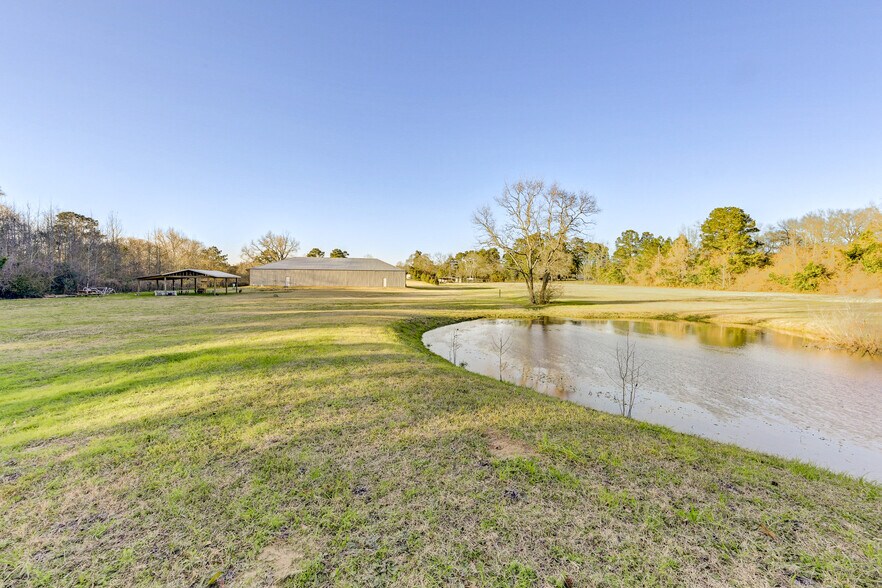 More Photos Of 13705 FM 2432 Rd, Willis Lodge Meeting Hall For Lease