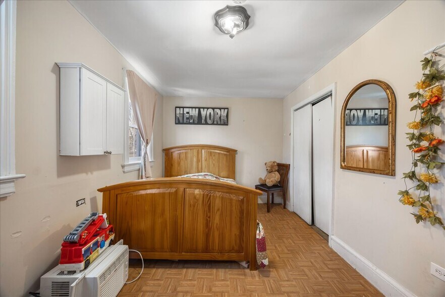 More Photos Of 49 LAKE St, West Harrison Restaurant For Sale