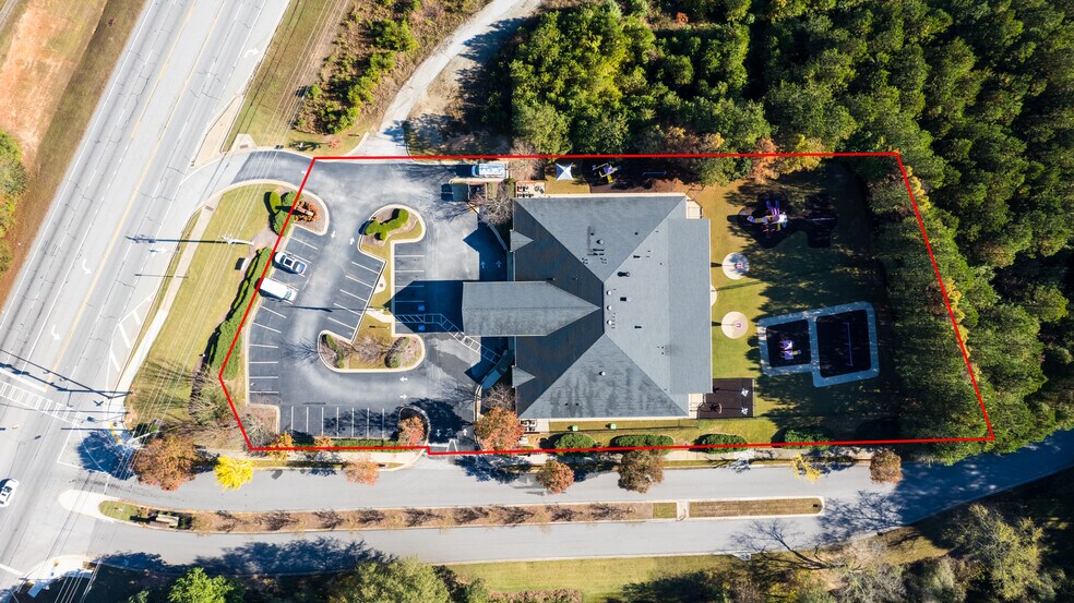 More Photos Of 1560 Summit Chase Dr, Snellville General Retail For Sale