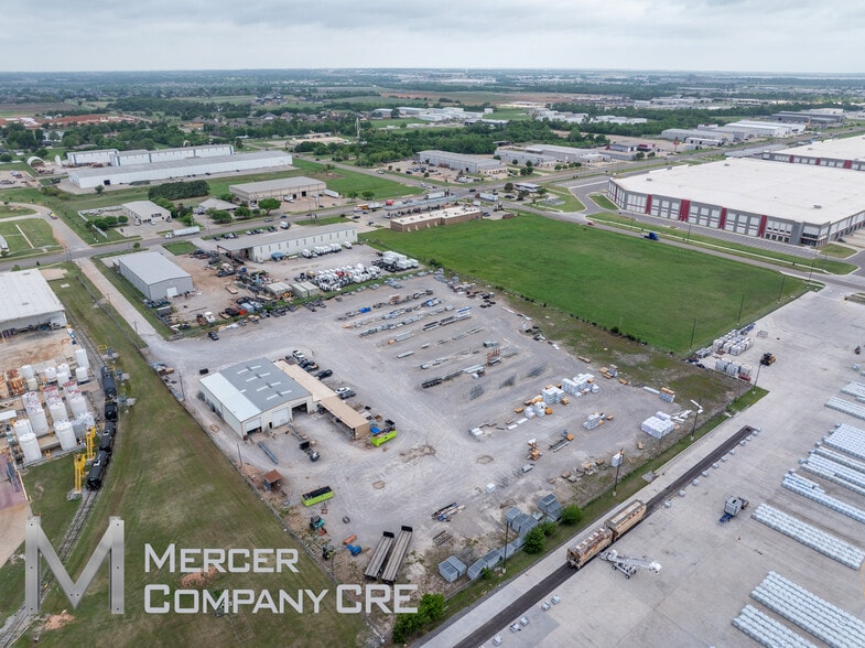 More Photos Of 3116 S Council Rd, Oklahoma City Manufacturing For Lease