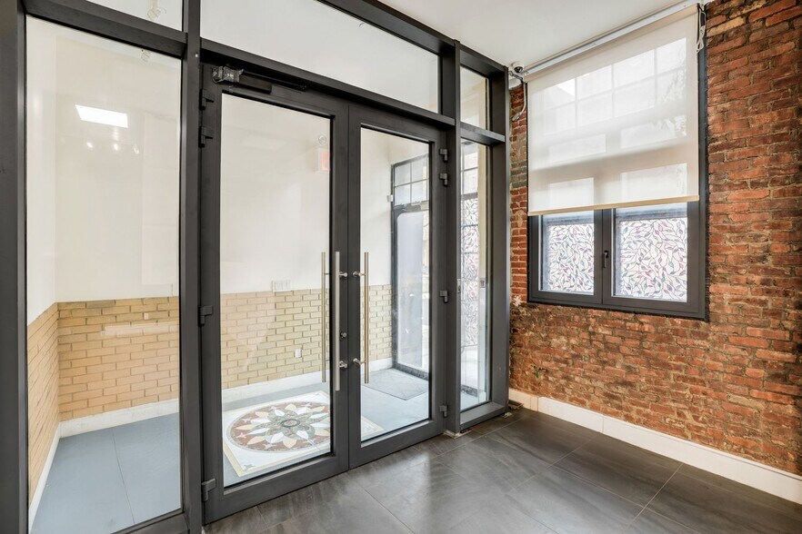 More Photos Of 535 DeKalb Ave, Brooklyn Specialty For Lease