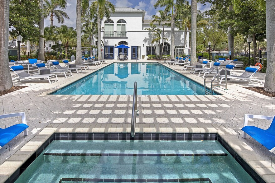 More Photos Of 3880 W Broward Blvd, Fort Lauderdale Apartments For Lease