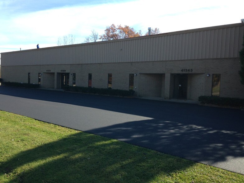 More Photos Of 41333-41353 Schadden Rd, Elyria Research And Development For Lease