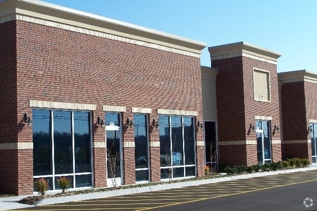 More Photos Of 11124 Kingston Pike, Knoxville Freestanding For Lease