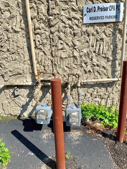 More Photos Of 1812-1814 Merrick Rd, Merrick Office For Sale