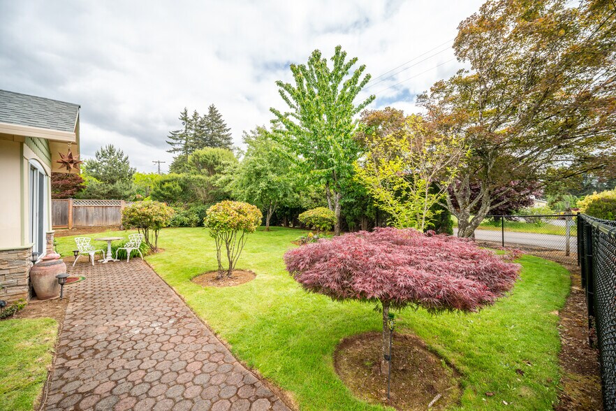 More Photos Of 14547 Thayer Rd, Oregon City Congregate Senior Housing For Sale