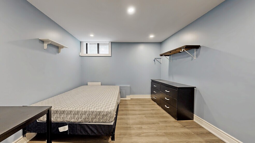 More Photos Of 1784 Jane St, Toronto Storefront Retail Office For Sale