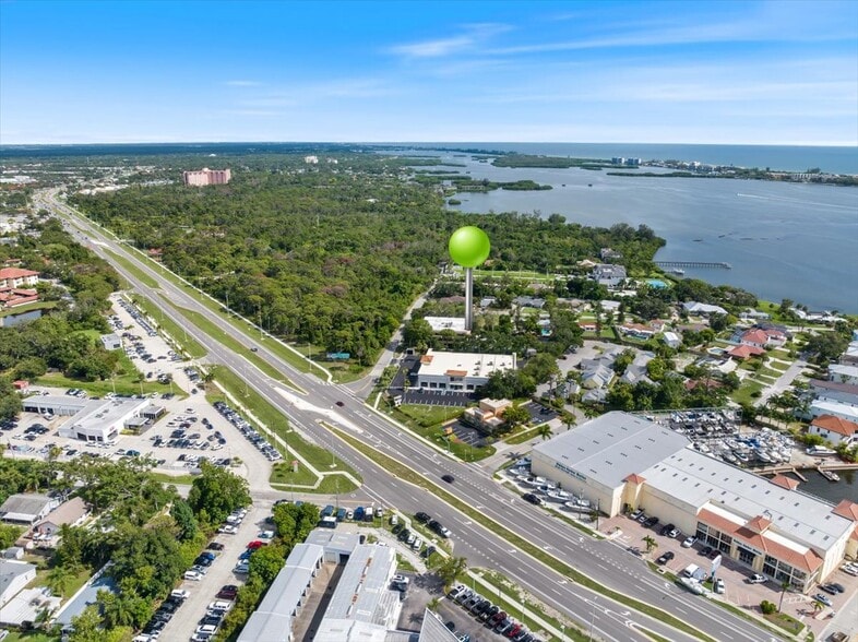 Primary Photo Of 7820 S Holiday Dr, Sarasota Office For Lease